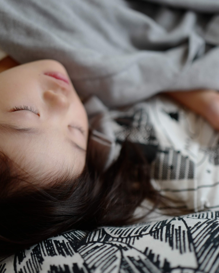 🌿 Quand le sommeil devient difficile : ce que Chama, 2 ans, nous raconte